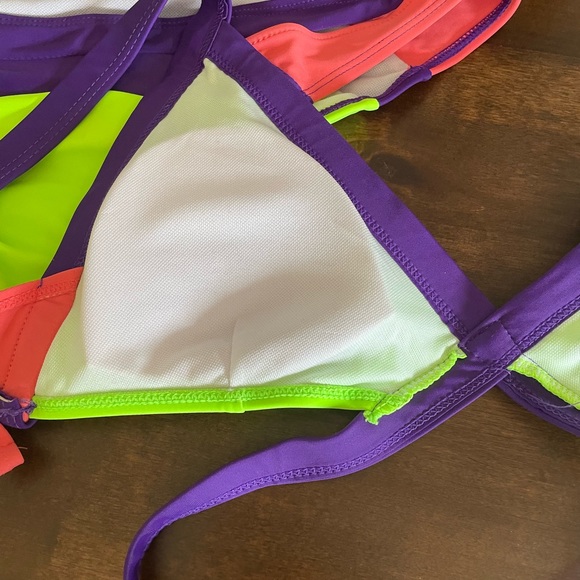 Two piece swim suit - Picture 9 of 9